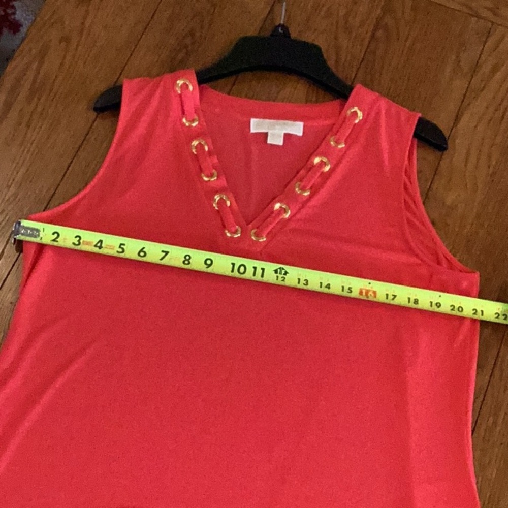 Michael Kors sea Coral V-Neck Blouse with Gold Accents. Women’s size XL - Picture 10 of 13